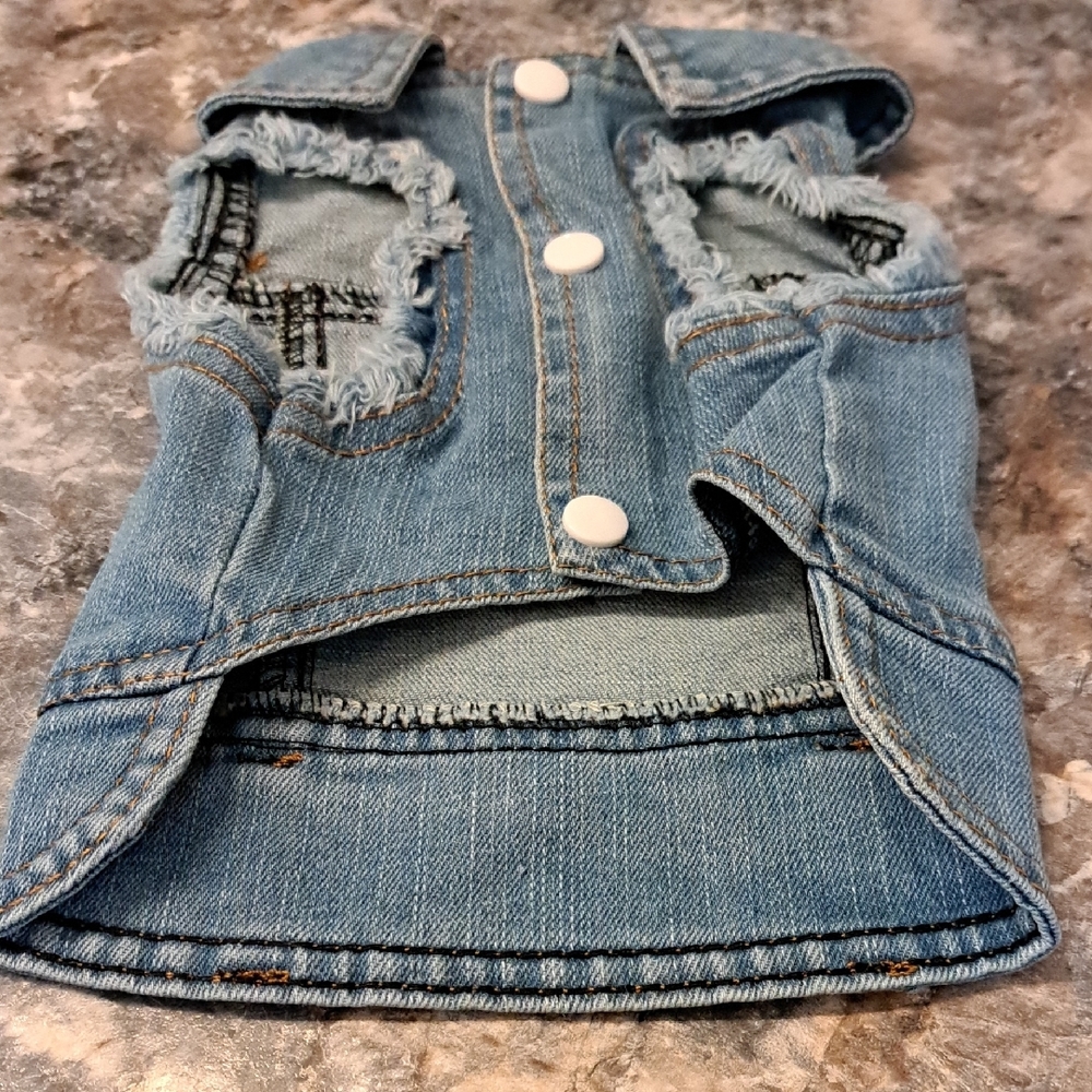 Nwt Denim Dog Vest with Silver Ring - Picture 2 of 3